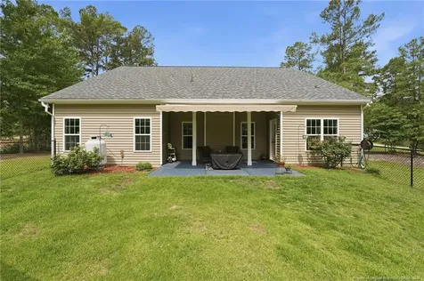804 Lewis Street Raeford NC 28376