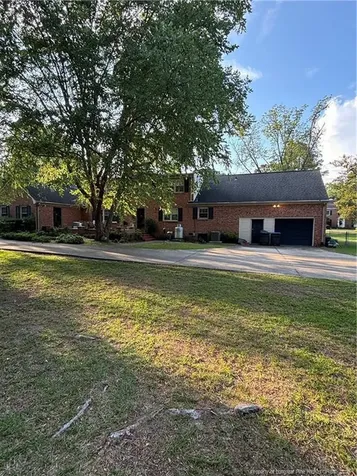 209 W Prospect Avenue Raeford NC 28376