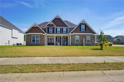 1533 Elk Run Road Fayetteville NC 28312