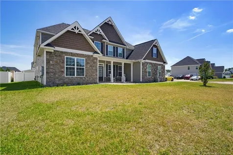 1533 Elk Run Road Fayetteville NC 28312