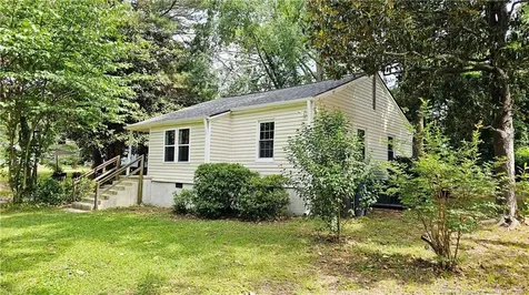 134 Mcgill Street Sanford NC 27330