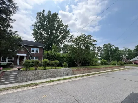 207 Hillcrest Avenue Fayetteville NC 28305