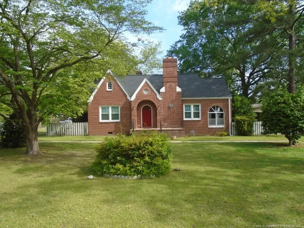 308 Harris Avenue Raeford NC 28376