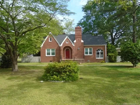 308 Harris Avenue Raeford NC 28376