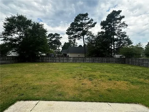 112 Thornbird Drive Raeford NC 28376