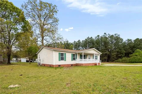 1502 Clan Campbell Drive Raeford NC 28376
