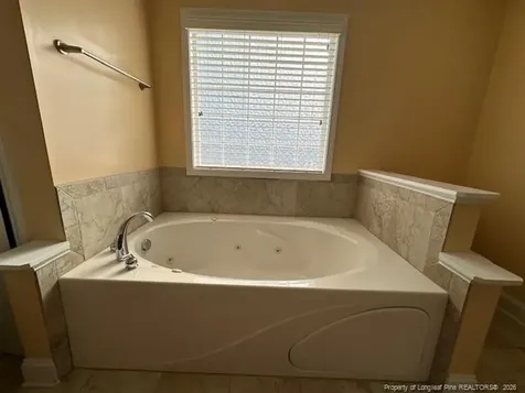 1920 Abbeydale Lane Fayetteville NC 28304