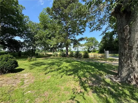 2737 Ward Store Road Fairmont NC 28340