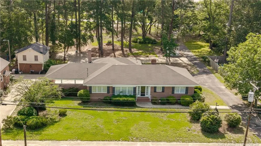 502 N Main Street Salemburg NC 28385