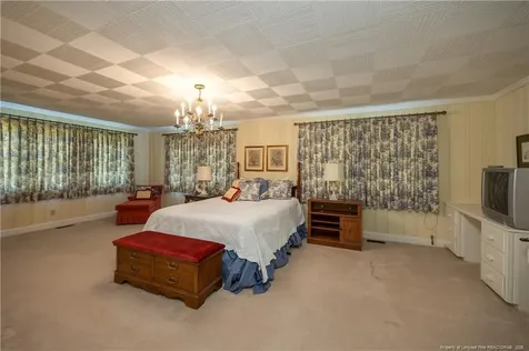 502 N Main Street Salemburg NC 28385