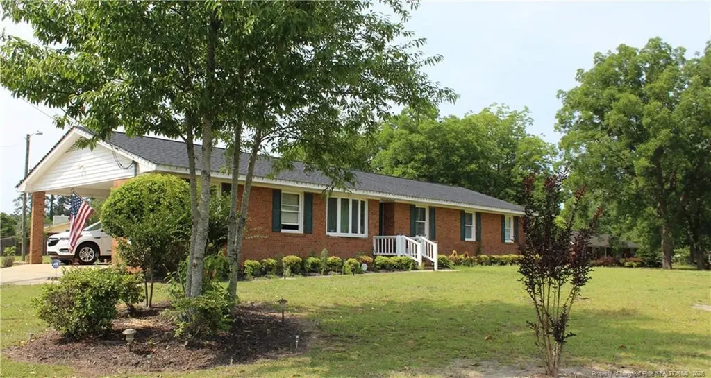 2038 Dunn Road Eastover NC 28312