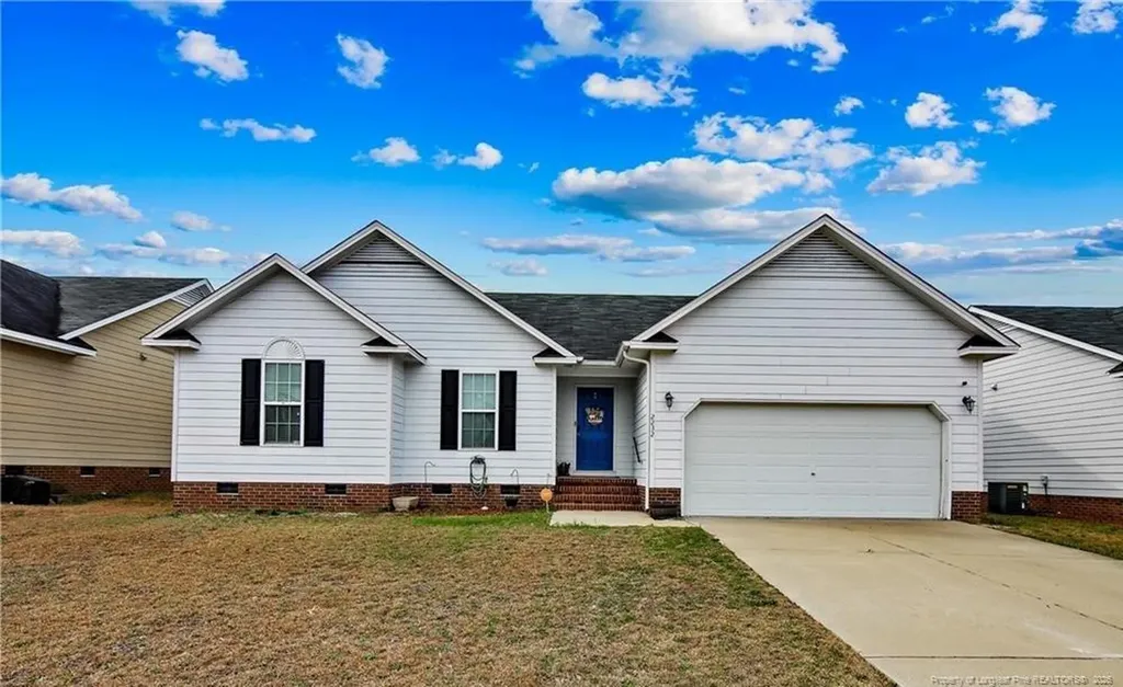 2232 Cliff Swallow Drive Fayetteville NC 28306
