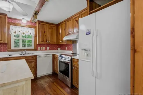 5314 Ole Cypress Springs Road Hope Mills NC 28348