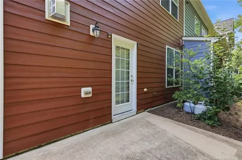 647 Briarcliff Street Apex NC 27502