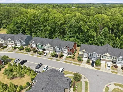 647 Briarcliff Street Apex NC 27502