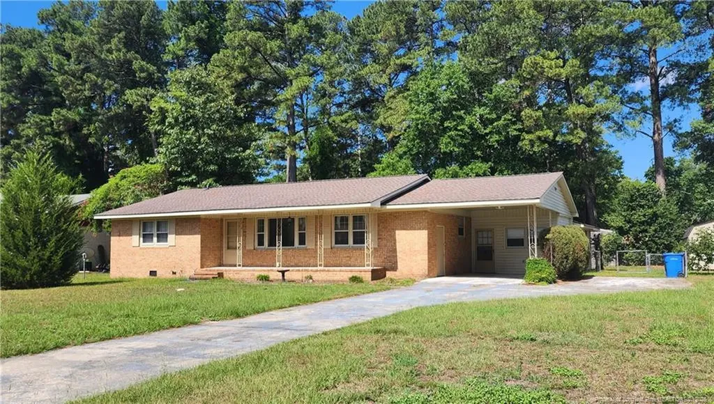 1512 Atwick Drive Fayetteville NC 28304