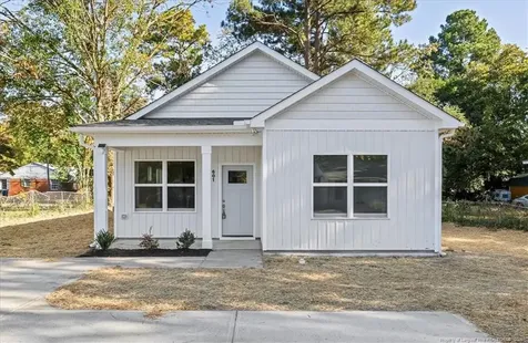 601 E Bay Street Dunn NC 28334