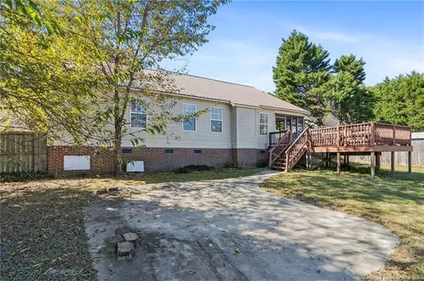 780 Wayside Road Raeford NC 28376