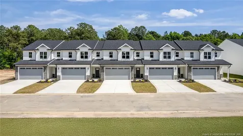 3026 Candlelight Drive Fayetteville NC 28311