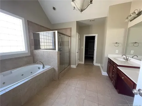 228 Stoneleigh Drive Fayetteville NC 28311