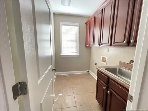 228 Stoneleigh Drive Fayetteville NC 28311