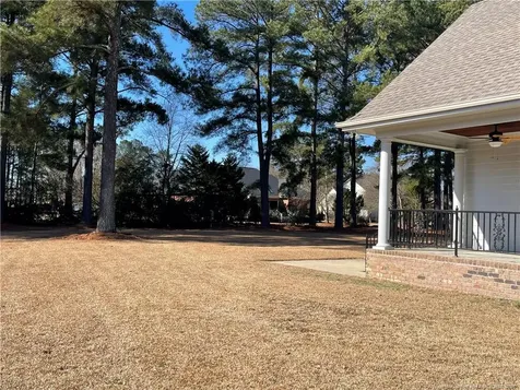 228 Stoneleigh Drive Fayetteville NC 28311