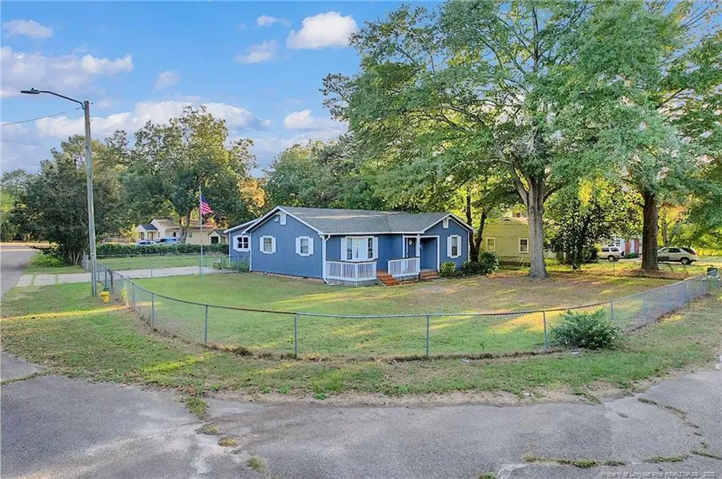 5301 Walnut Drive Fayetteville NC 28304