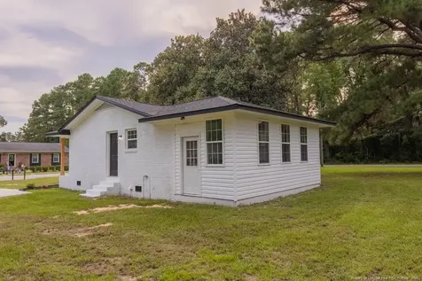 856 Pinewood Drive Whiteville NC 28472