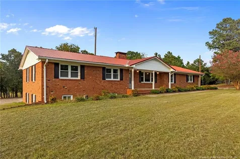 241 Hight Road Aberdeen NC 28315