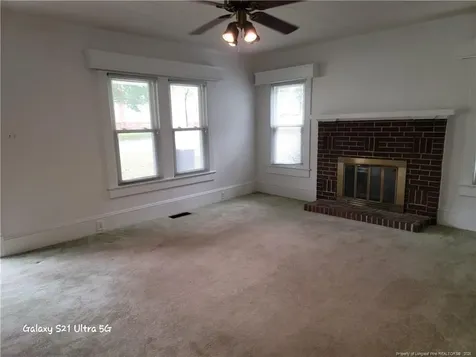 209 E Elwood Avenue Raeford NC 28376