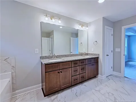 425 Shawcroft Road Fayetteville NC 28311