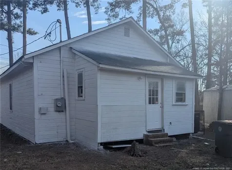 402, 406, 410 Warren Street Fayetteville NC 28312