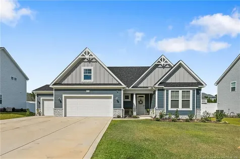 4244 Dock View Road Fayetteville NC 28306