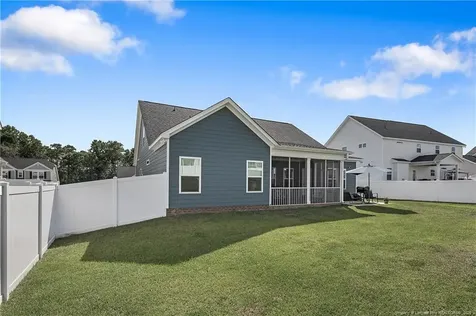 4244 Dock View Road Fayetteville NC 28306