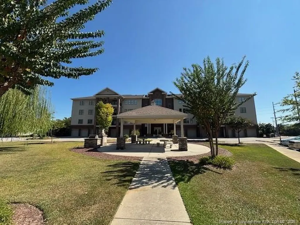 220 Hugh Shelton Loop Fayetteville NC 28301