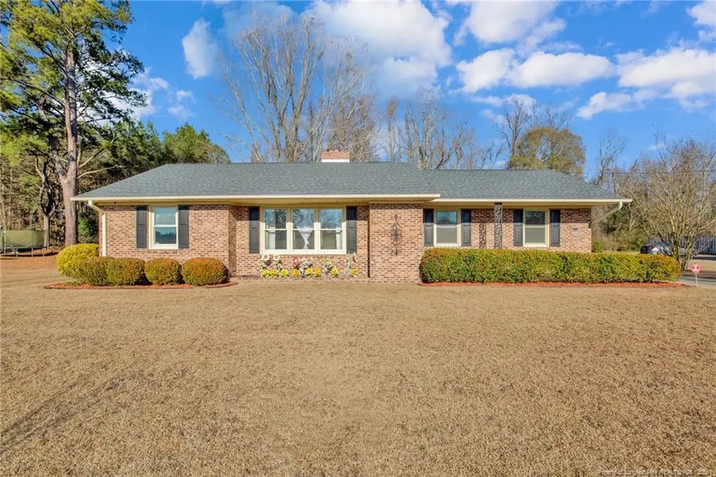 405 West Road Lumberton NC 28358