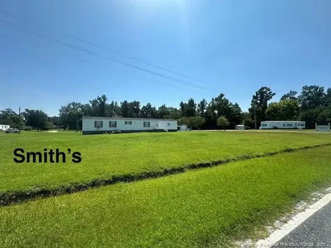 109 Smiths Mhp Lane Chinquapin NC 28521