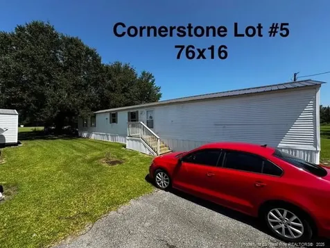 109 Smiths Mhp Lane Chinquapin NC 28521
