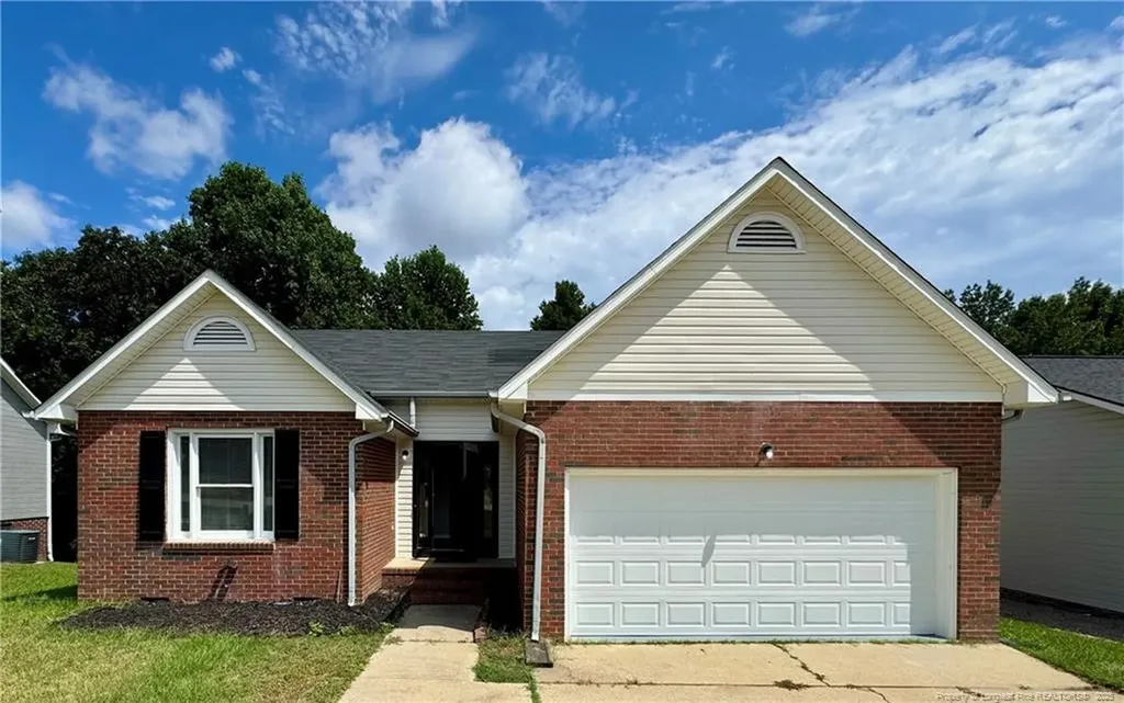 5724 Randleman Street Fayetteville NC 28304