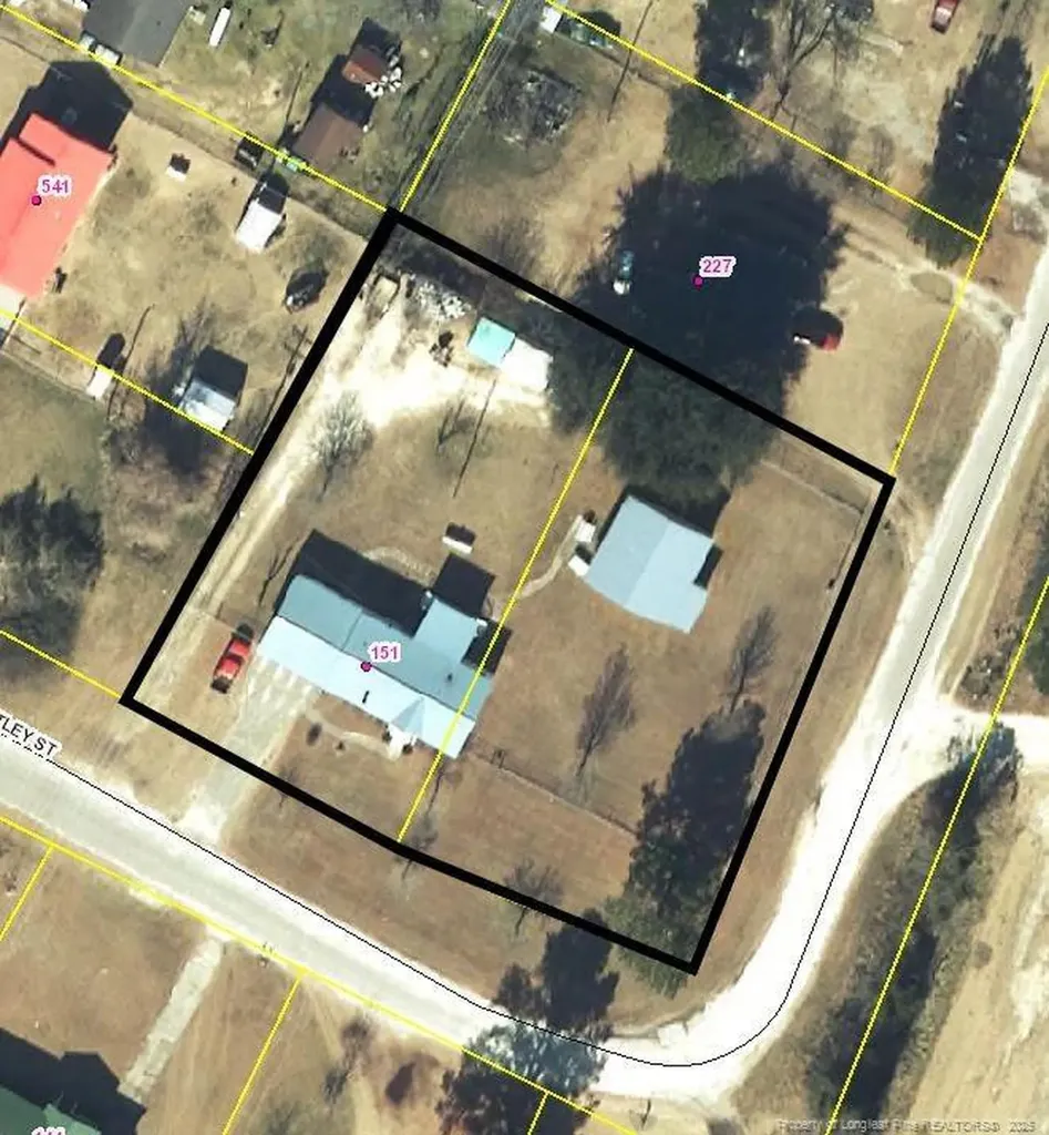 151 Ratley Street Raeford NC 28376