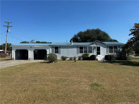 151 Ratley Street Raeford NC 28376