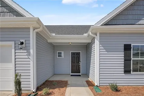 1727 Man O War Drive Hope Mills NC 28348