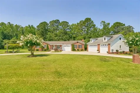 2483 W Carthage Road Lumberton NC 28360