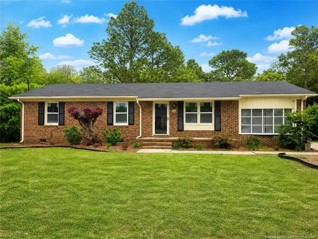 3235 Glenmore Drive Hope Mills NC 28348