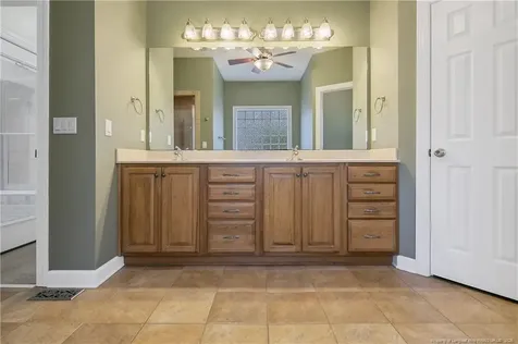 61 Fountain Park Circle Spring Lake NC 28390