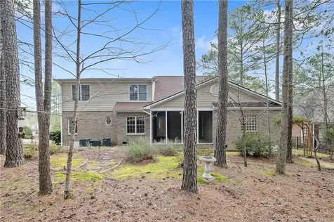 61 Fountain Park Circle Spring Lake NC 28390