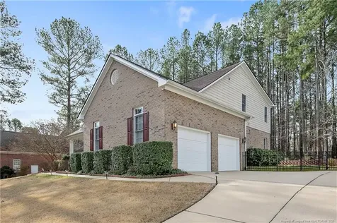 61 Fountain Park Circle Spring Lake NC 28390