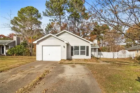 1132 Hoke Loop Road Fayetteville NC 28314