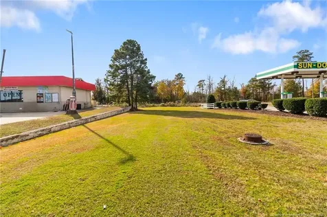 5105 N Fayetteville Road Lumberton NC 28360