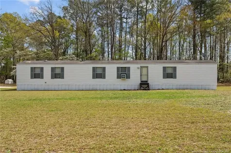 5236/5240 Maxwell Road Stedman NC 28391